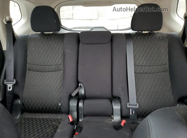 5N1AT2MV8JC720090 2018 NISSAN ROGUE Белый Вид задних сидений