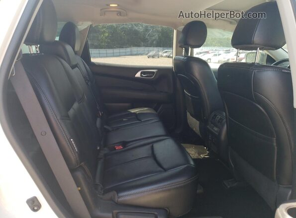5N1DR2MM5JC677461 2018 NISSAN PATHFINDER Белый Вид задней части салона