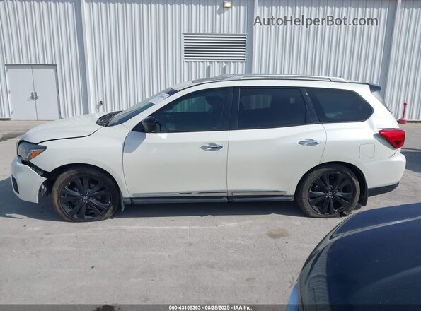 5N1DR2MN6HC675690 2017 NISSAN PATHFINDER White Widok wnętrza 360 stopni