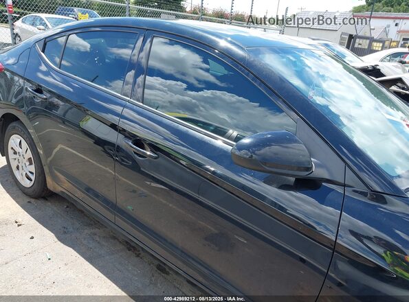 5NPD74LF1JH401274 2018 HYUNDAI ELANTRA Black Rear interior view