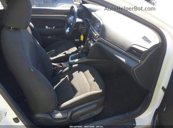 5NPD74LF1LH563392 2020 HYUNDAI ELANTRA Белый Вид салона спереди