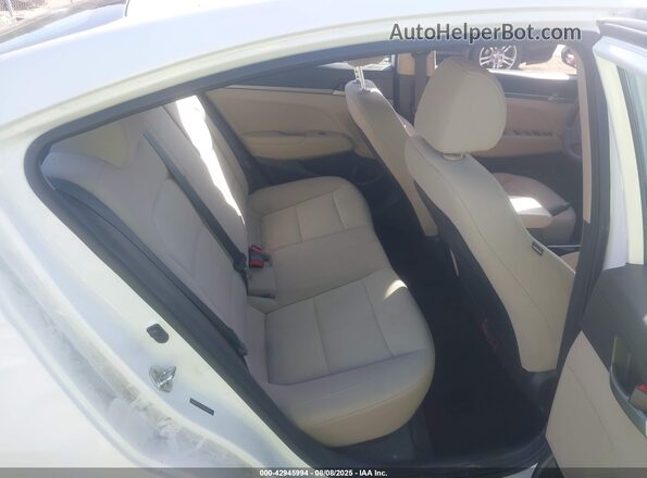5NPD74LF2JH250560 2018 HYUNDAI ELANTRA White VIN sticker view