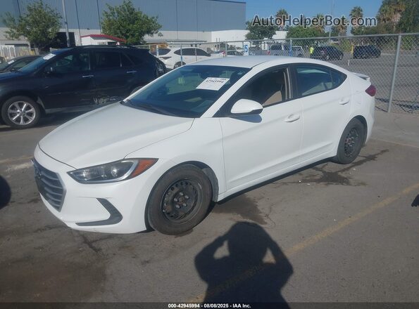 5NPD74LF2JH250560 2018 HYUNDAI ELANTRA White Front left