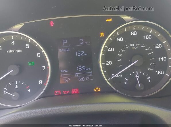 5NPD74LF2JH250560 2018 HYUNDAI ELANTRA White 