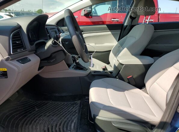 5NPD74LF4JH348960 2018 HYUNDAI ELANTRA Blue Вид салону спереду
