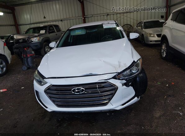 5NPD84LF1HH129350 2017 HYUNDAI ELANTRA White Vista del cuadro de instrumentos