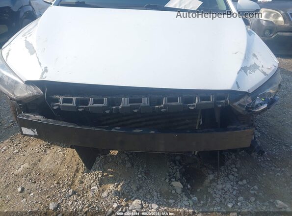 5NPD84LF5JH336944 2018 HYUNDAI ELANTRA White Widok z przodu