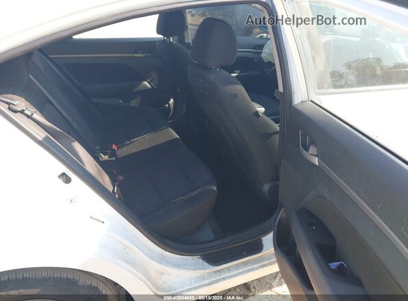 5NPD84LF6JH326696 2018 HYUNDAI ELANTRA White VIN კოდის სტიკერის ხედი