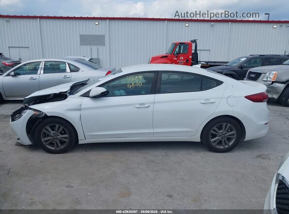 5NPD84LF9JH257759 2018 HYUNDAI ELANTRA White 360 interior view