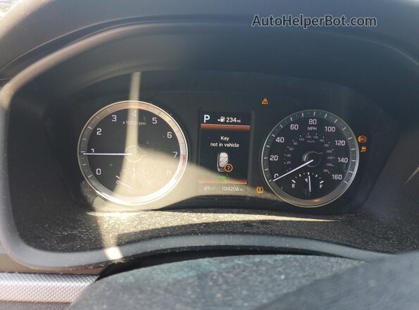 5NPE34AF8JH640565 2018 HYUNDAI SONATA White Vista del cuadro de instrumentos