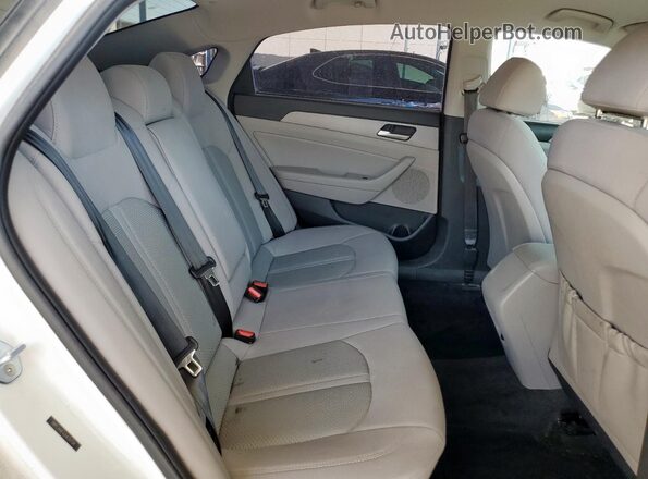 5NPE34AFXJH620754 2018 HYUNDAI SONATA White Vista de los asientos traseros