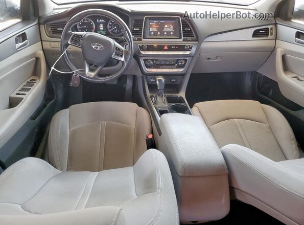 5NPE34AFXJH620754 2018 HYUNDAI SONATA White Vista del salpicadero