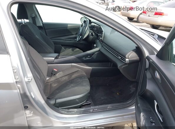 5NPLS4AG7MH010673 2021 HYUNDAI ELANTRA Silver Vista interior delantera