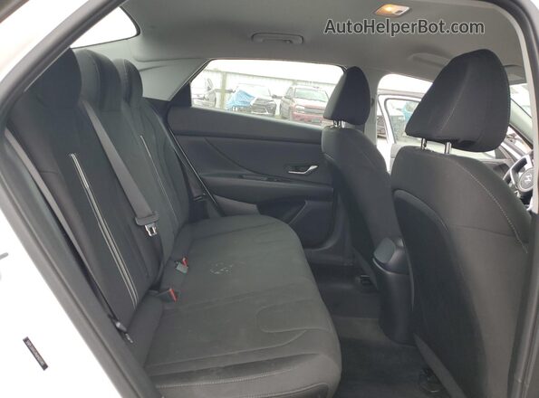 5NPLS4AG9MH025143 2021 HYUNDAI ELANTRA White Вид задніх сидінь