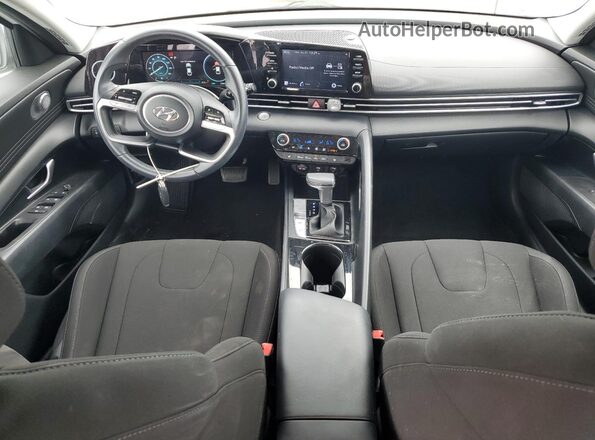 5NPLS4AG9MH025143 2021 HYUNDAI ELANTRA White Вид панелі приладів