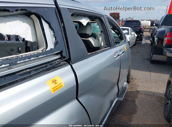 5TDERKEC7SS246229 2025 TOYOTA SIENNA Серебряный 