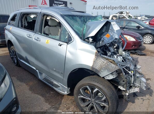 5TDERKEC7SS246229 2025 TOYOTA SIENNA Серебряный Передняя правая четверть