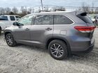 2018 Toyota Highlander Se Gray vin: 5TDJZRFH2JS531792