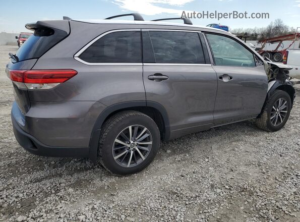 5TDJZRFH2JS531792 2018 TOYOTA HIGHLANDER Gray Trasero derecho