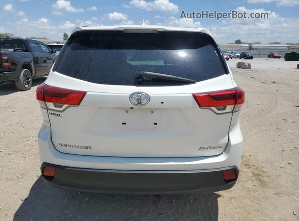 5TDJZRFH8JS542490 2018 TOYOTA HIGHLANDER White Rear view