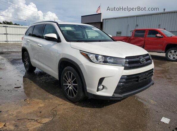 5TDJZRFHXJS845111 2018 TOYOTA HIGHLANDER White Delantero derecho