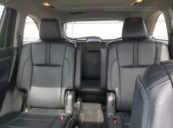 5TDJZRFHXJS845111 2018 TOYOTA HIGHLANDER White Vista de los asientos traseros