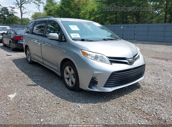 5TDKZ3DC1JS910324 2018 TOYOTA LE Серебряный Передняя правая четверть