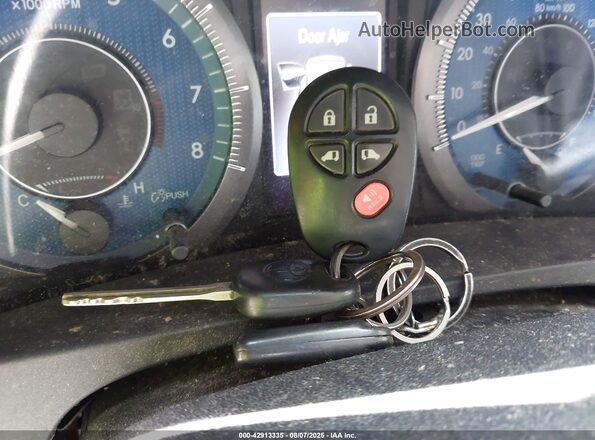 5TDKZ3DC1JS910324 2018 TOYOTA LE Серебряный Вид панели приборов