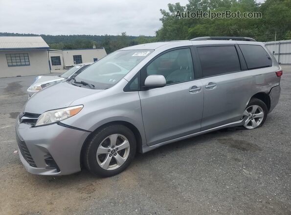 5TDKZ3DC3JS923866 2018 TOYOTA LE Серебряный Передняя левая четверть
