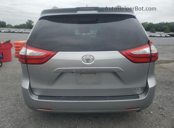 5TDKZ3DC3JS923866 2018 TOYOTA LE Серебряный Вид сзади