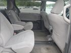 2018 Toyota Sienna Le Серебряный vin: 5TDKZ3DC3JS923866 2018 Toyota Sienna Le Серебряный vin: 5TDKZ3DC3JS923866