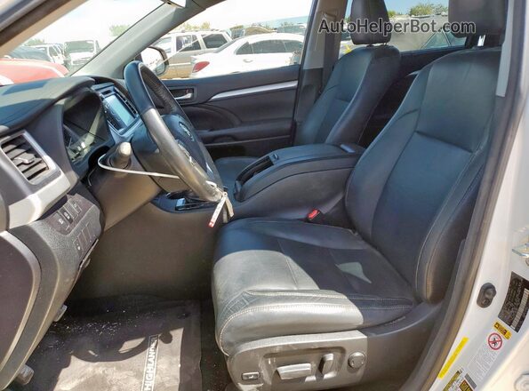 5TDKZRFH4JS540983 2018 TOYOTA HIGHLANDER White Widok wnętrza z przodu
