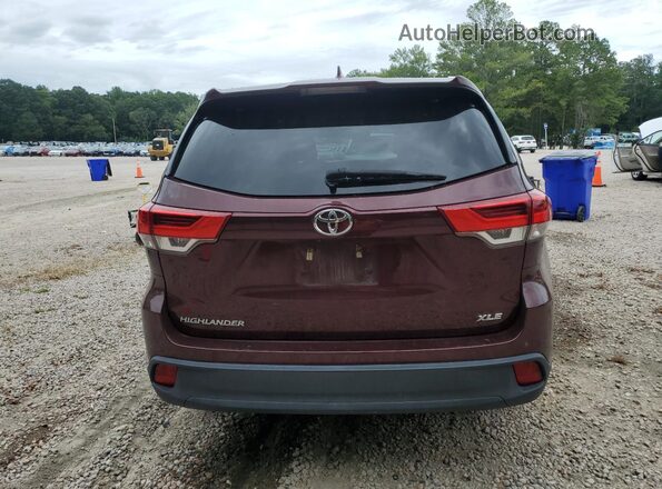 5TDKZRFH7HS231969 2017 TOYOTA HIGHLANDER Burgundy Вид ззаду