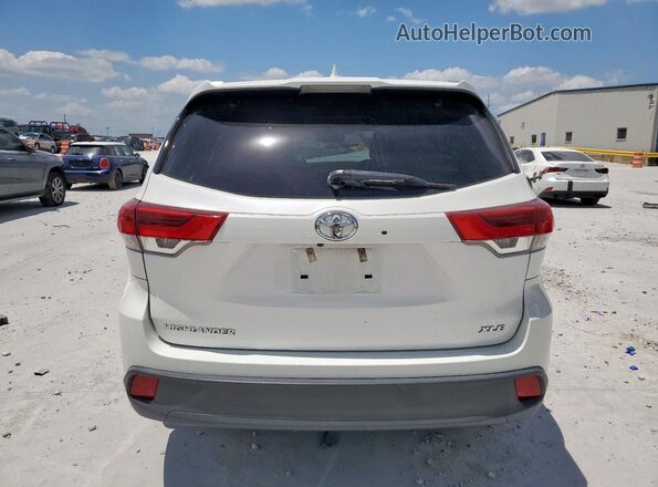 5TDKZRFH9JS529123 2018 TOYOTA HIGHLANDER White Vista trasera