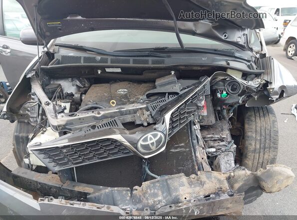 5TDXZ3DC2JS932029 2018 TOYOTA SIENNA Gray Rear view