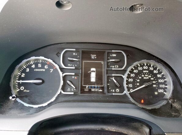 5TFDW5F10JX768227 2018 TOYOTA TUNDRA White ხელსაწყოთა პანელის ხედი