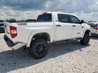 2018 Toyota Tundra Crewmax Sr5 White vin: 5TFDW5F10JX768227