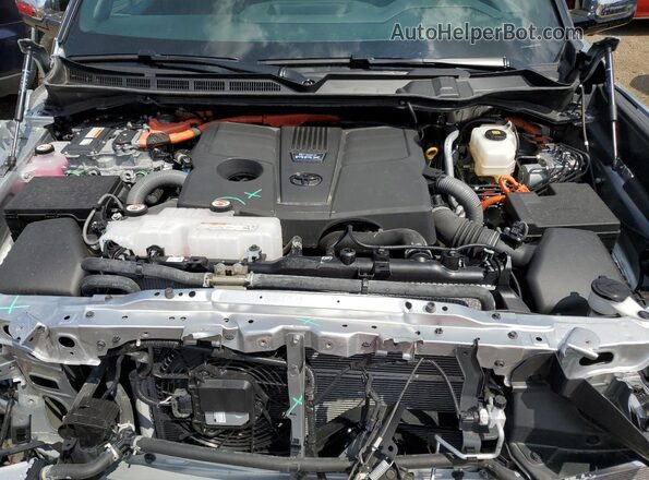 5TFMC5DB8RX073574 2024 TOYOTA TUNDRA Silver Rear interior view