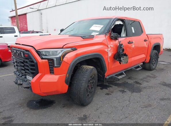 5TFPC5DB7PX018706 2023 TOYOTA TUNDRA HYBRID Orange Vista tres cuartos delantera izquierda
