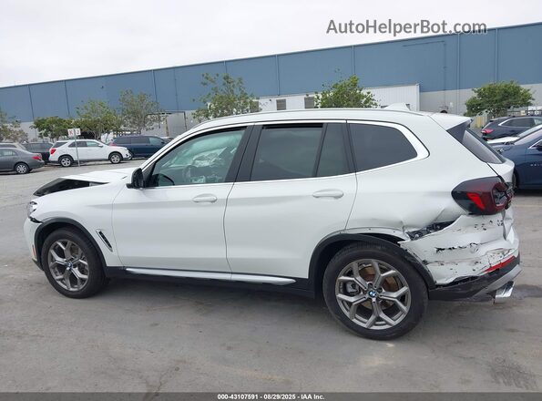 5UX43DP02P9R19413 2023 BMW X3 White Вид задньої частини салону