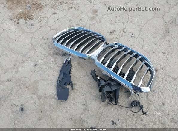 5UXCR4C04P9N52644 2023 BMW X5 Белый Вид панели приборов