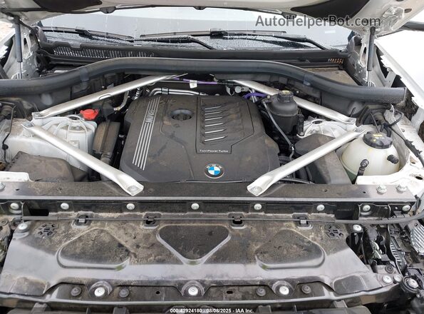 5UXCR4C04P9P83995 2023 BMW X5 Белый Вид сзади