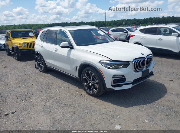 5UXCR6C05M9F47530 2021 BMW X5 White Przód prawy