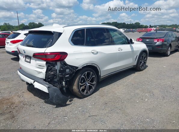 5UXCR6C05M9F47530 2021 BMW X5 White Tył prawy