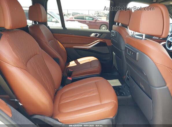 5UXCX6C08M9F23597 2021 BMW X7 Белый Вид наклейки с VIN-кодом