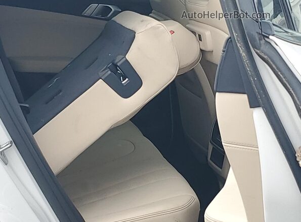 5UXCY6C0XM9G71201 2021 BMW X6 Белый Вид задней части салона