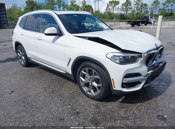 5UXTY3C00M9E32853 2021 BMW X3 White Առջևի աջ