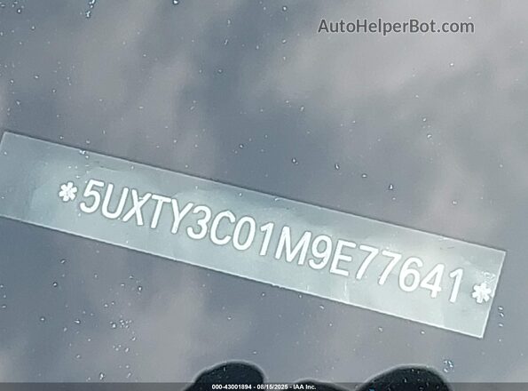 5UXTY3C01M9E77641 2021 BMW X3 Blue ძრავის განყოფილების ხედი