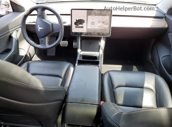 5YJ3E1EB3JF170807 2018 TESLA MODEL Черный Вид панели приборов