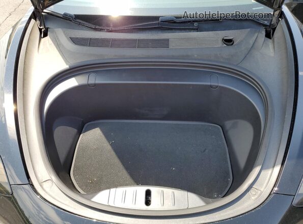 5YJ3E1EB3JF170807 2018 TESLA MODEL Черный Вид задней части салона